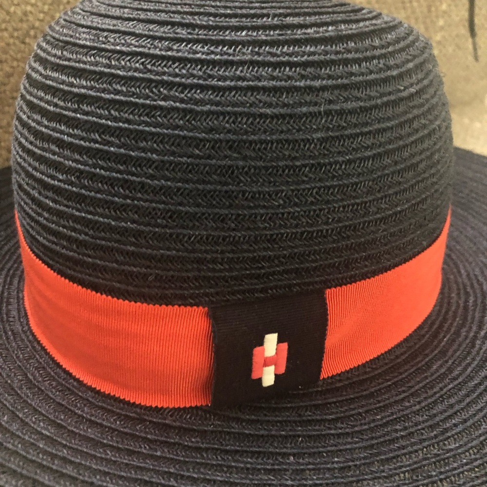 Herms Hat - image 6
